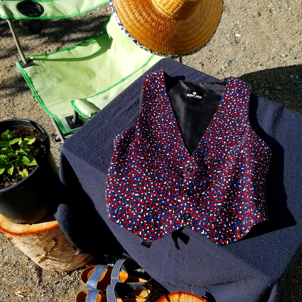2FOR15$  -- XL cute little tailored vest